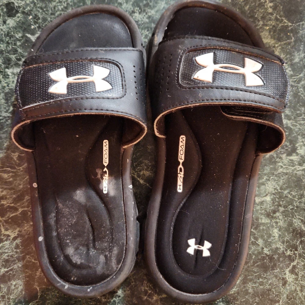 Under Armor Kids Slides Size 1